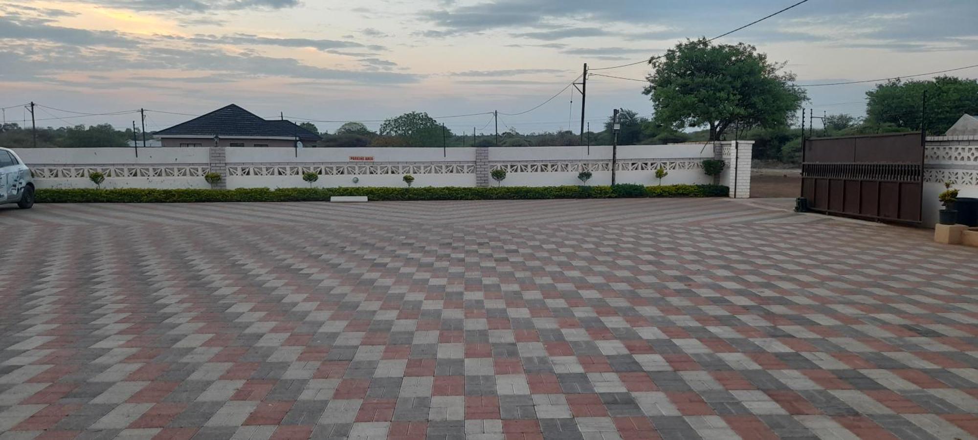 Bed and Breakfast Rest & Digest à Serowe Extérieur photo