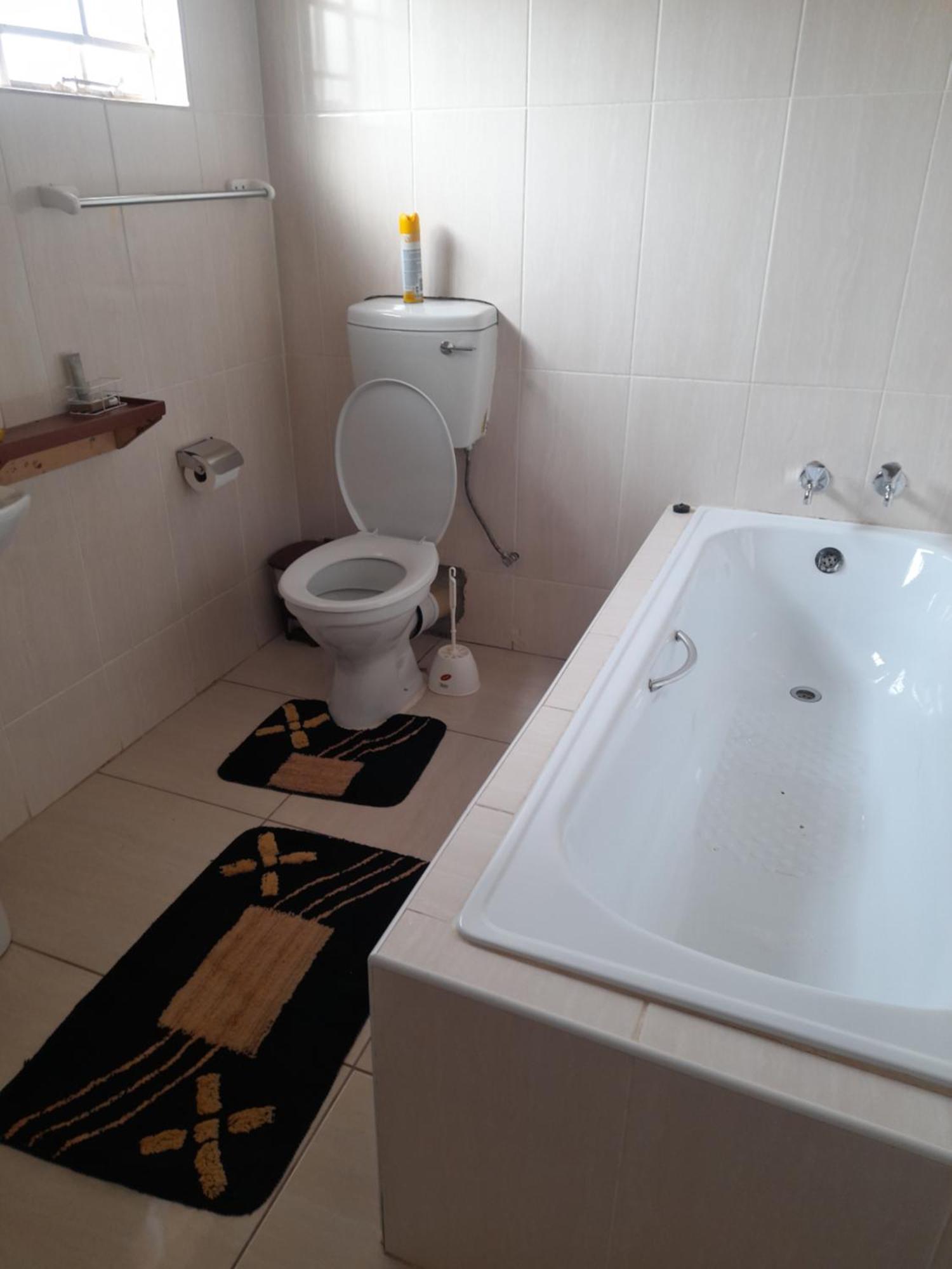 Bed and Breakfast Rest & Digest à Serowe Extérieur photo